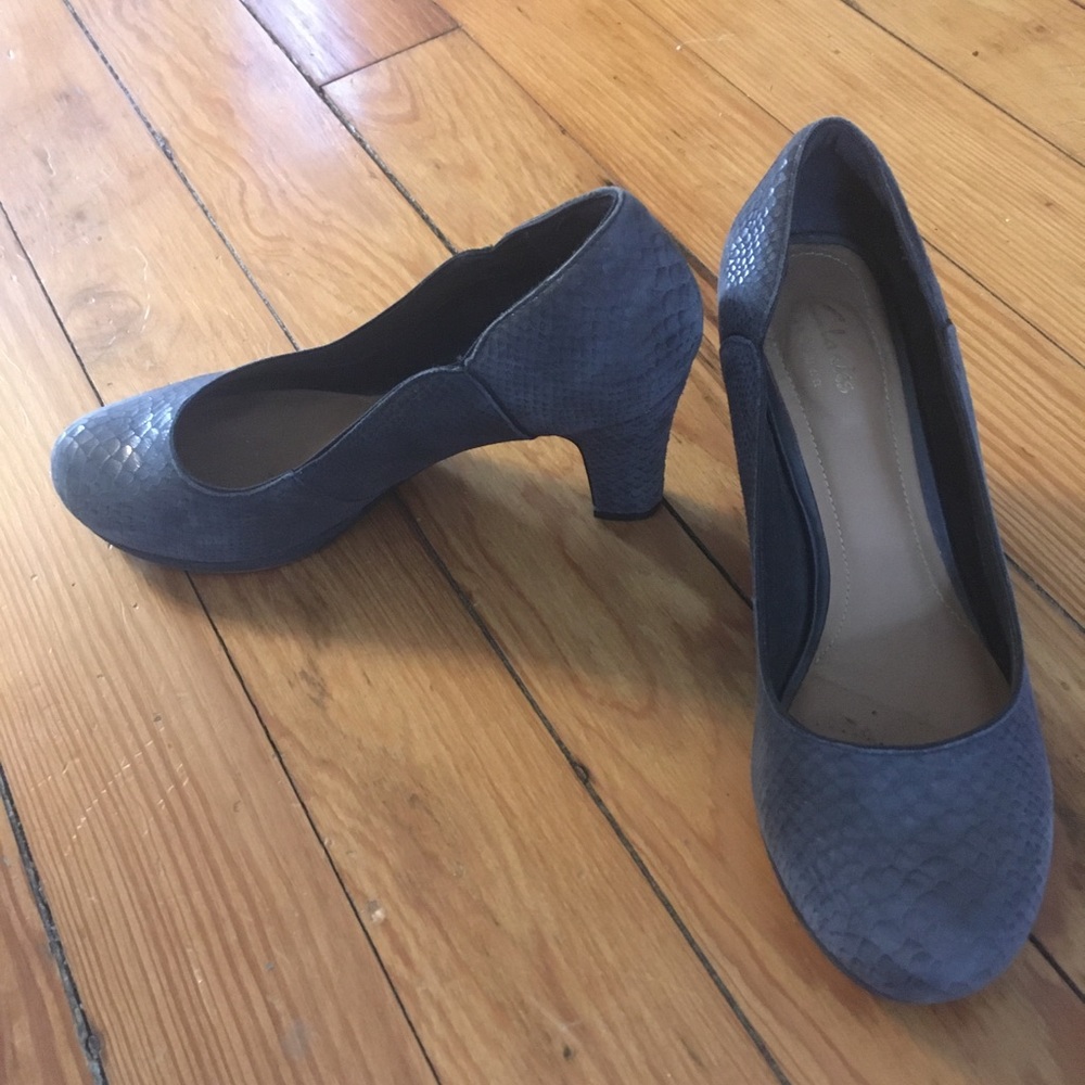 Clarks Pumps